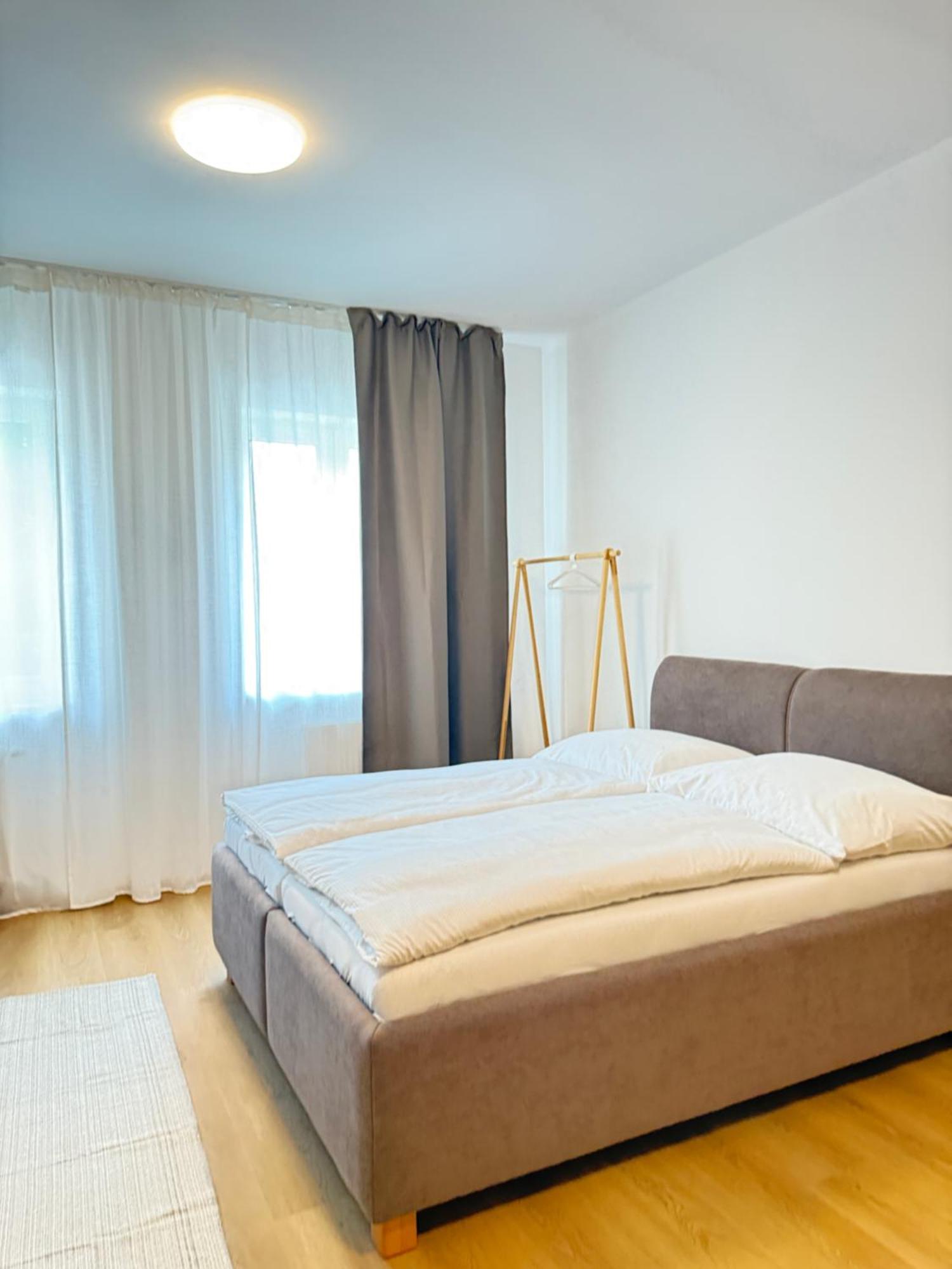 Riverside Apartment Praha Экстерьер фото