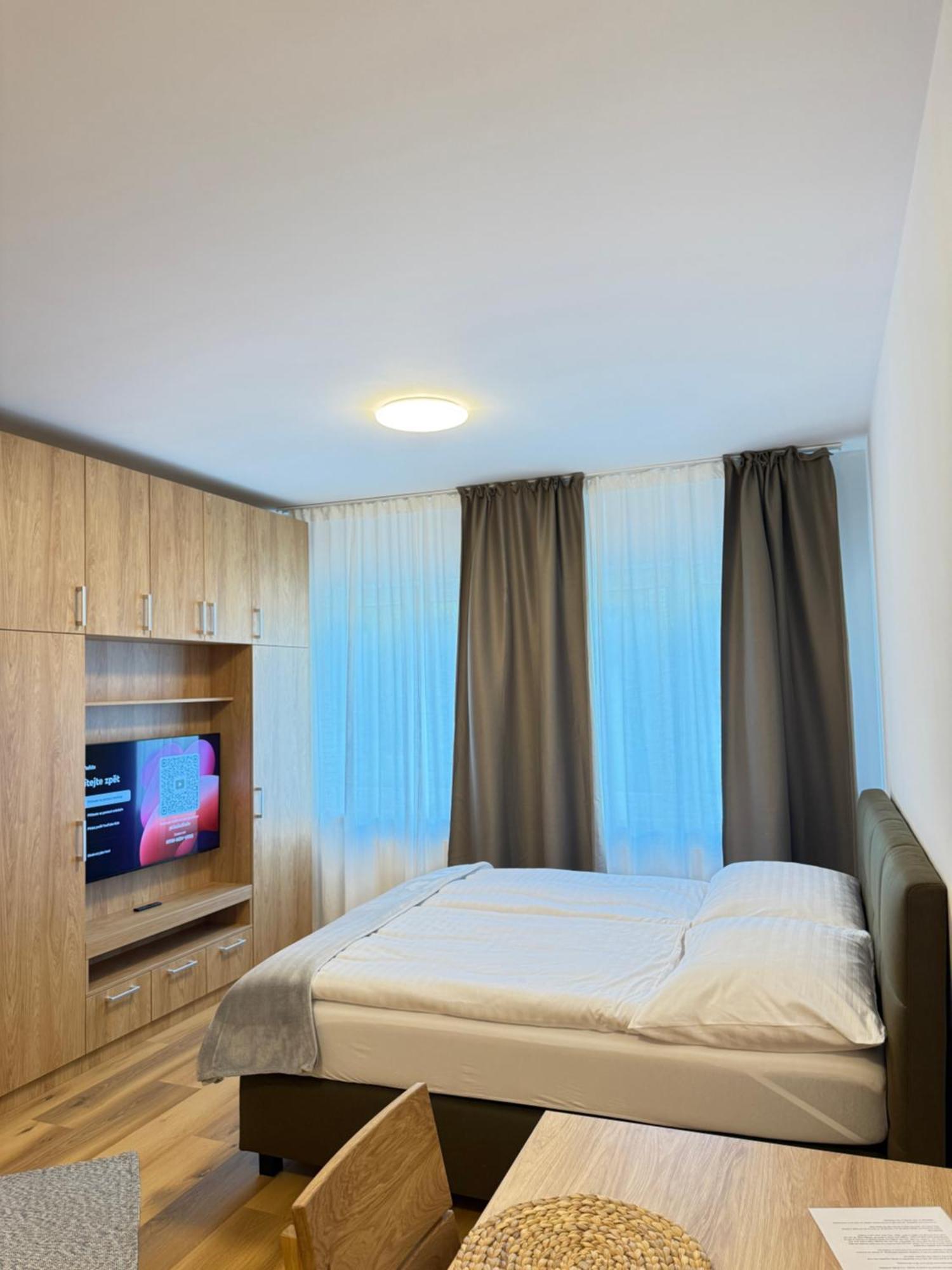 Riverside Apartment Praha Экстерьер фото